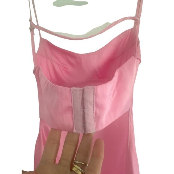 Edikted pink mini dress Sz Xs 100% polyester used great condition - Picture 5 of 8